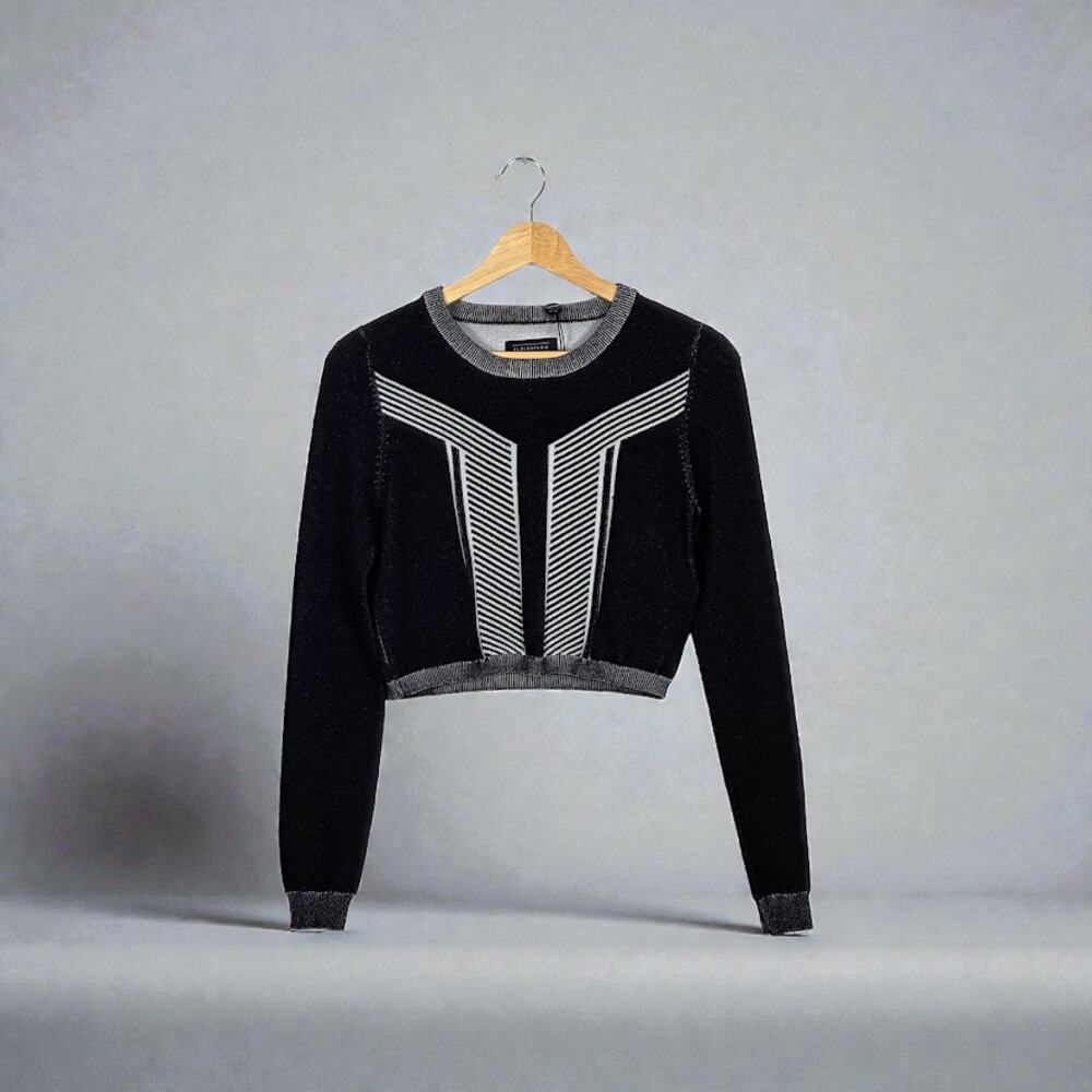 NWT Eleven Paris Black Cropped Sweater L